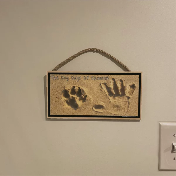 Sandy Dog Days of Summer Wood Sign - Image 3